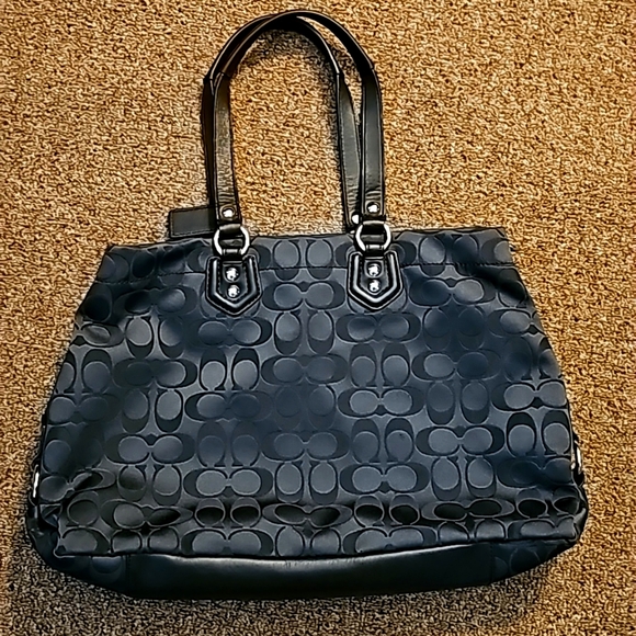 COACH Handbag - Picture 11 of 16